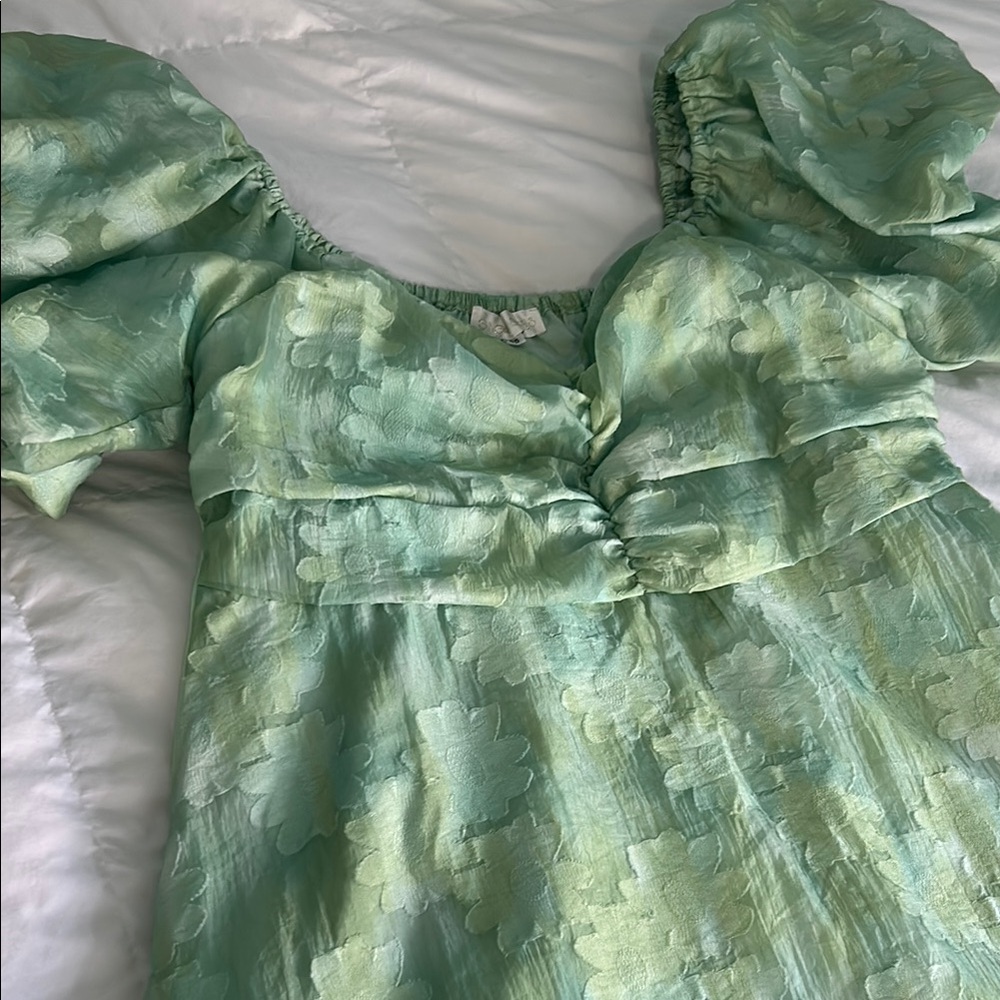 Floral Puff Sleeve Dress in Green